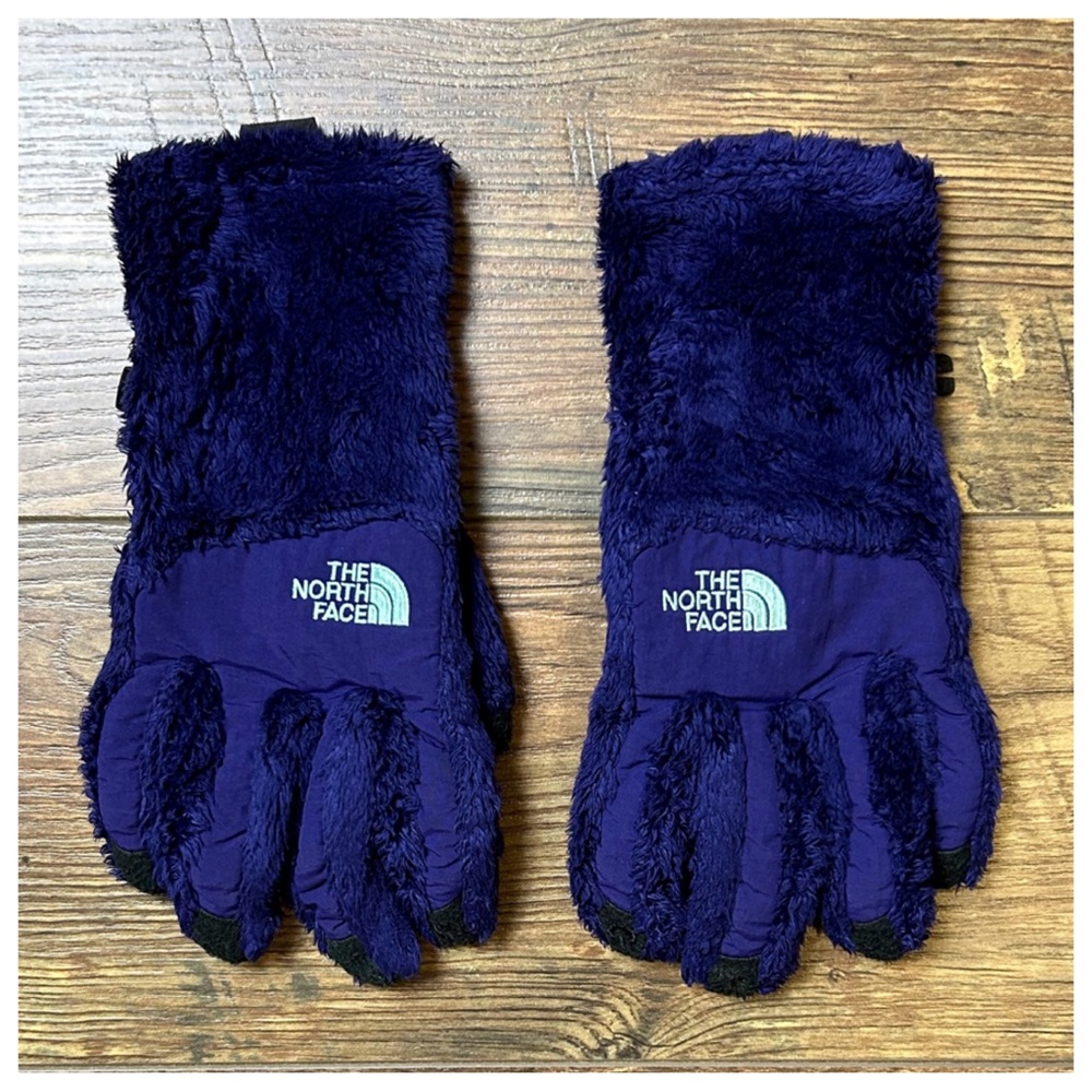 The North Face Denali Thermal Touchscreen Gloves - Picture 2 of 6